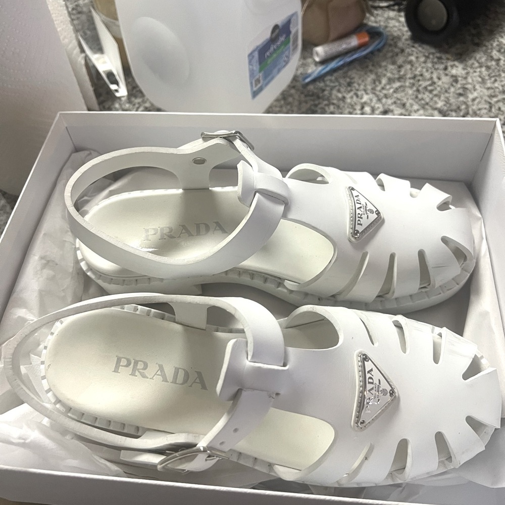 💯 Authentic Prada rubber shoes